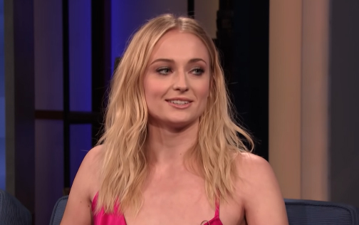 Sophie Turner Age, Height, Weight, Family, Education, Career, Boyfriends, Movies, Awards & Net Worth