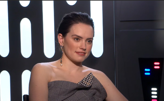 Daisy Ridley Age, Wiki, Biography, Career, Family, Movies, Boyfriends, Height, Awards & Net Worth