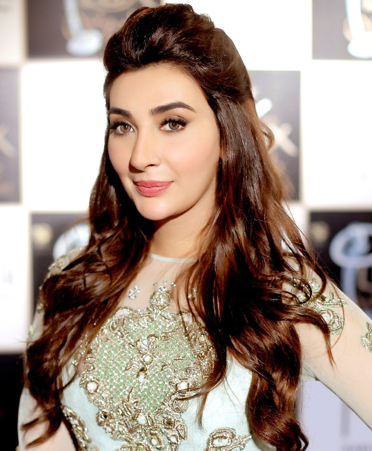 Top 10 Highest Paid Pakistani Actresses