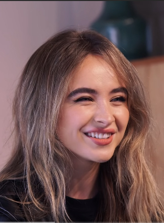 Sabrina Carpenter Age, Height, Weight, Net Worth, Family, Albums & Sister