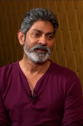 Jagapati Babu Net Worth, Age, Height, Wiki, Son, Father, Wife & Daughter
