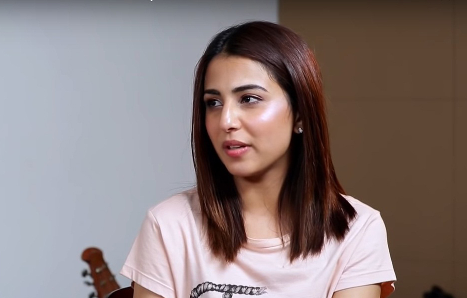 Ushna Shah Age, Height, Family, Sister, Brother, Wiki, Mother & Husband
