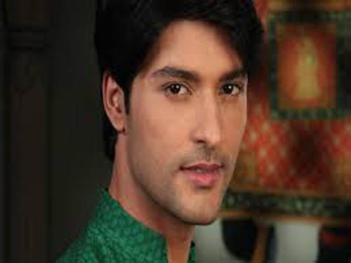 Anas Rashid Age, Wiki, Family, Career, Wife, Biography, Daughter, TV Shows, Awards, Education & Net Worth