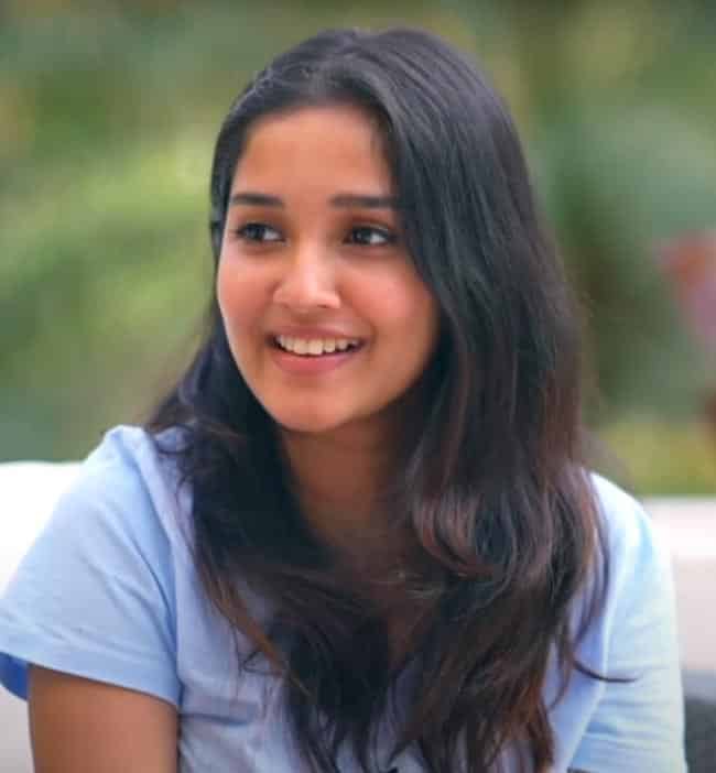 Anikha Surendran Full Biography, Age, Wiki, Family, Education, Career Debut, Height, Movies And Awards